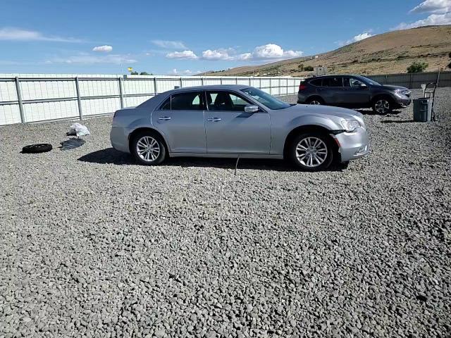 2016 Chrysler 300C - zdjęcie 14
