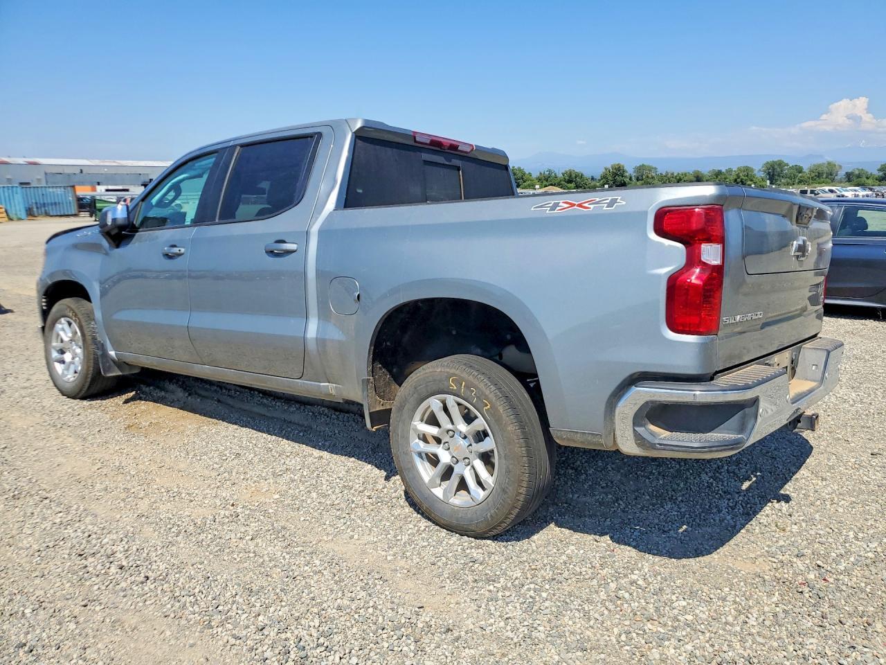 2025 Chevrolet Silverado K1500 Lt - zdjęcie 2