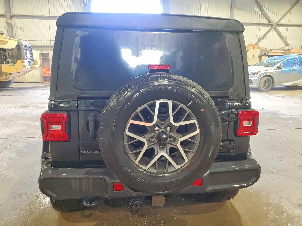 2025 Jeep Wrangler - zdjęcie 6
