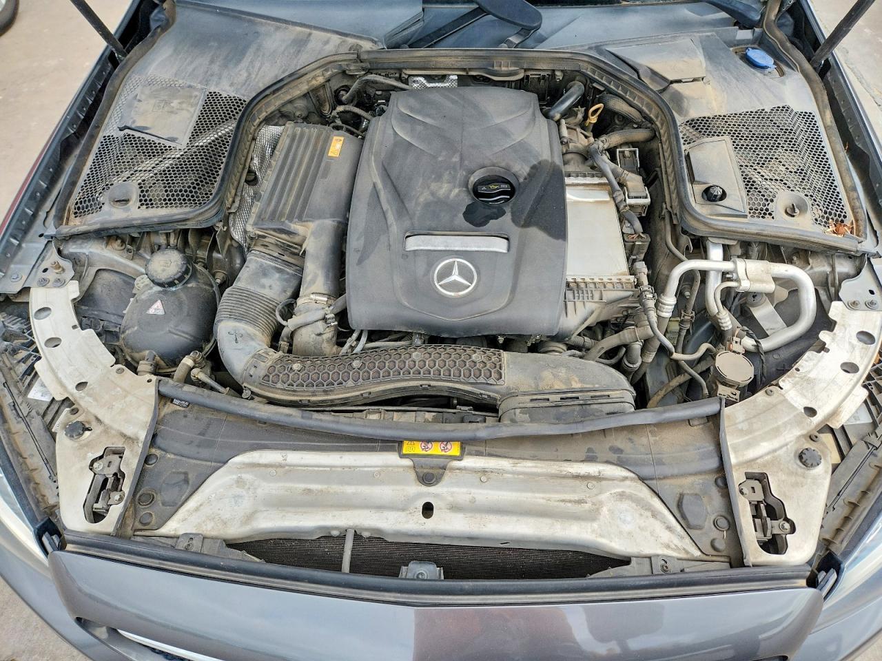 2017 Mercedes-Benz C 300 - zdjęcie 11