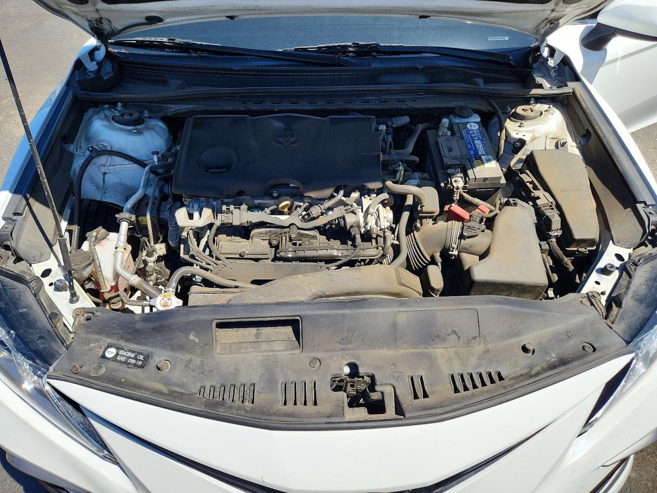 2022 Toyota Camry Le - zdjęcie 11