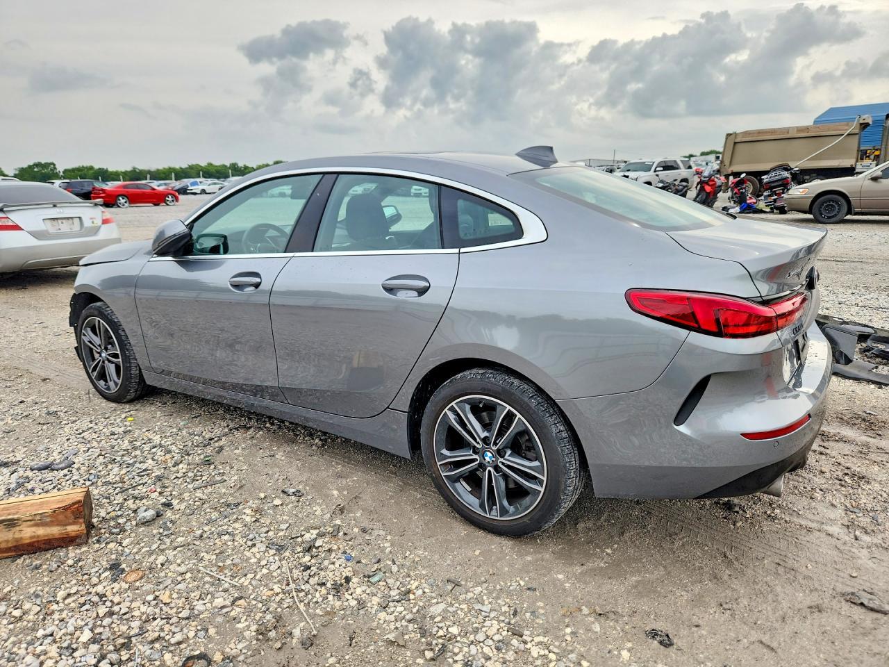 2024 BMW Seria 2 228i - zdjęcie 2