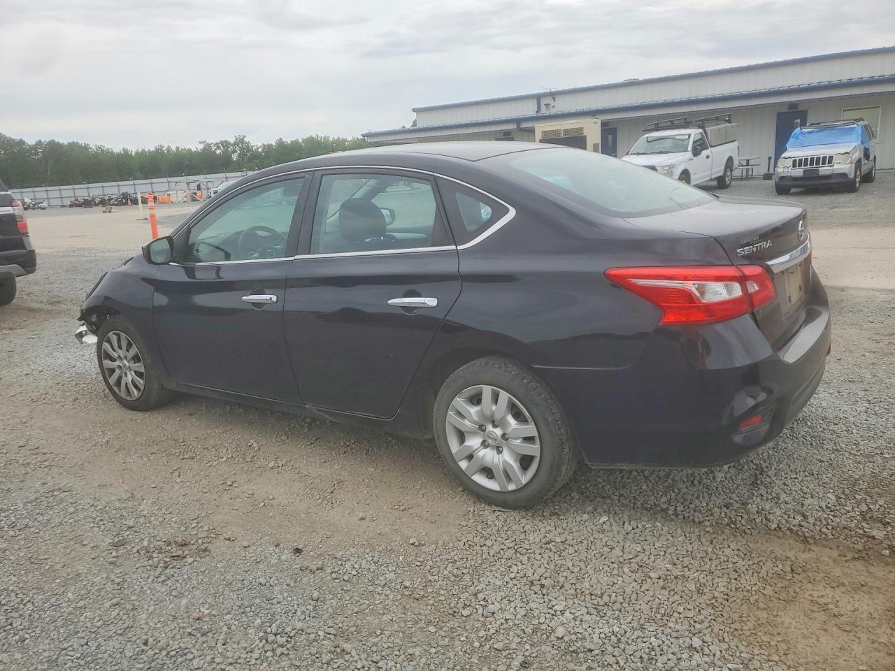 2019 Nissan Sentra S - zdjęcie 2