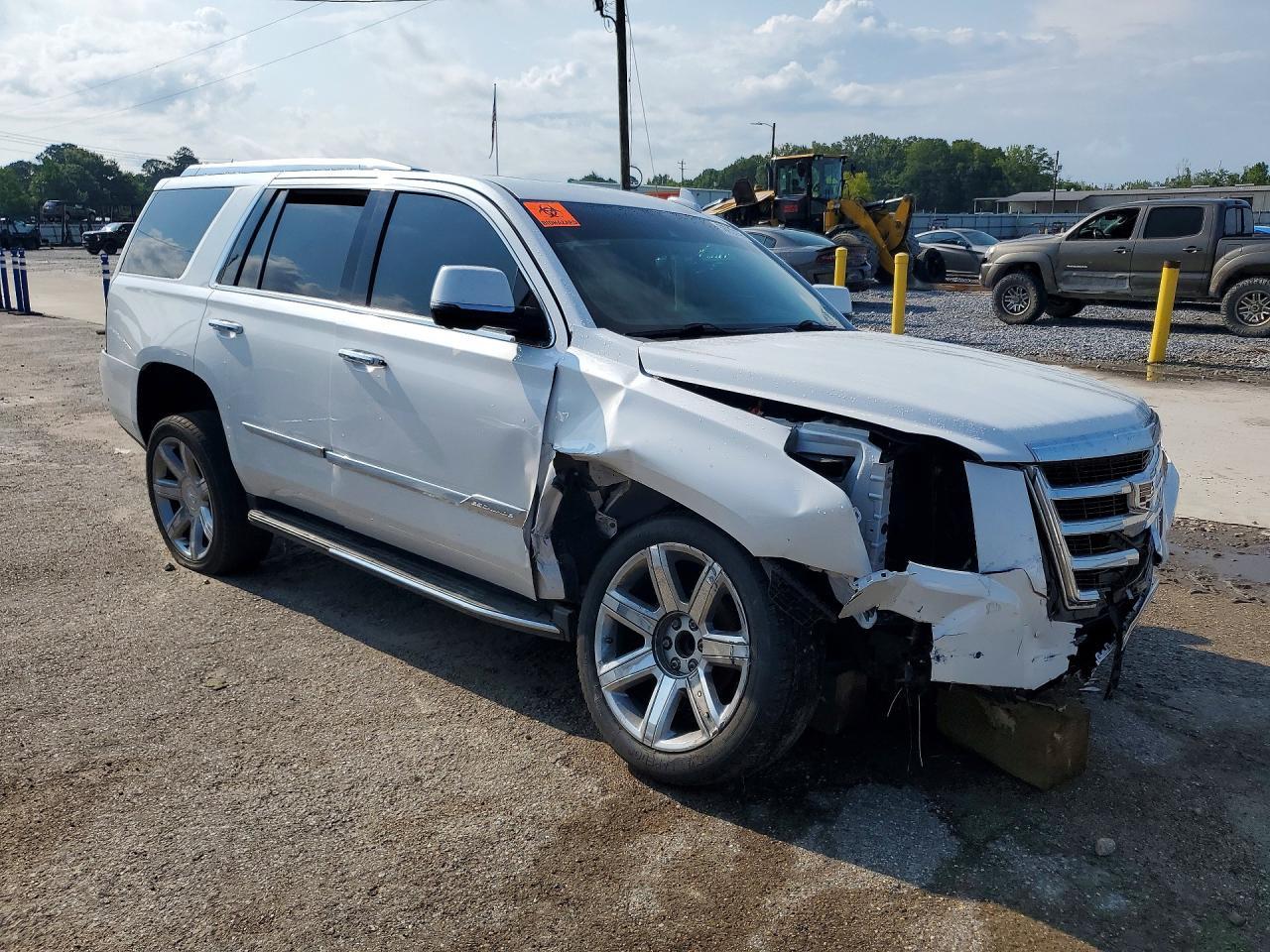 2018 Cadillac Escalade Luxury - zdjęcie 4