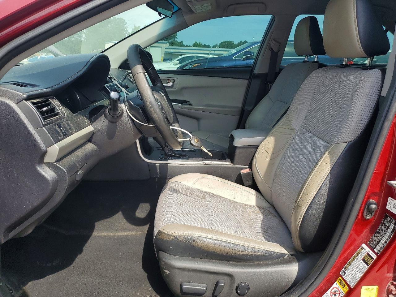 2016 Toyota Camry Se - zdjęcie 7