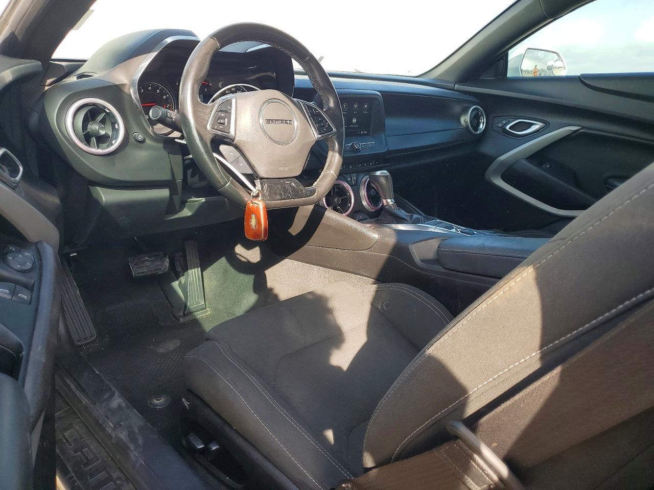 2019 Chevrolet Camaro Ls - zdjęcie 8
