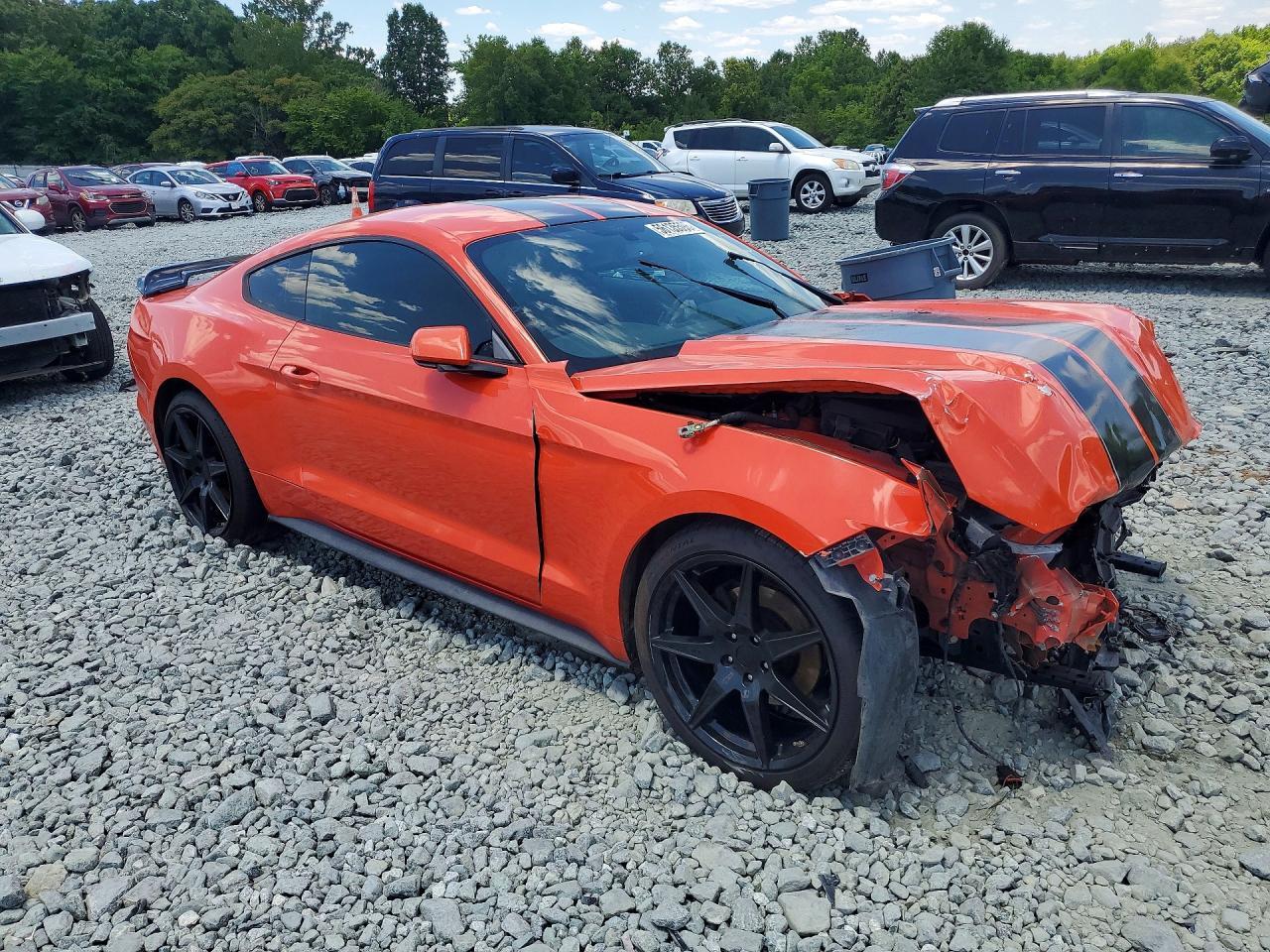 2016 Ford Mustang - zdjęcie 4