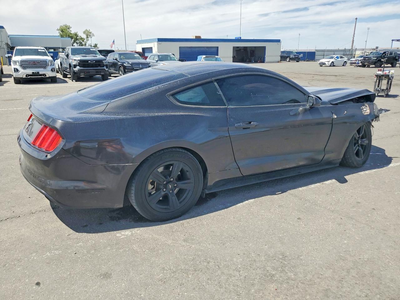 2016 Ford Mustang - zdjęcie 3