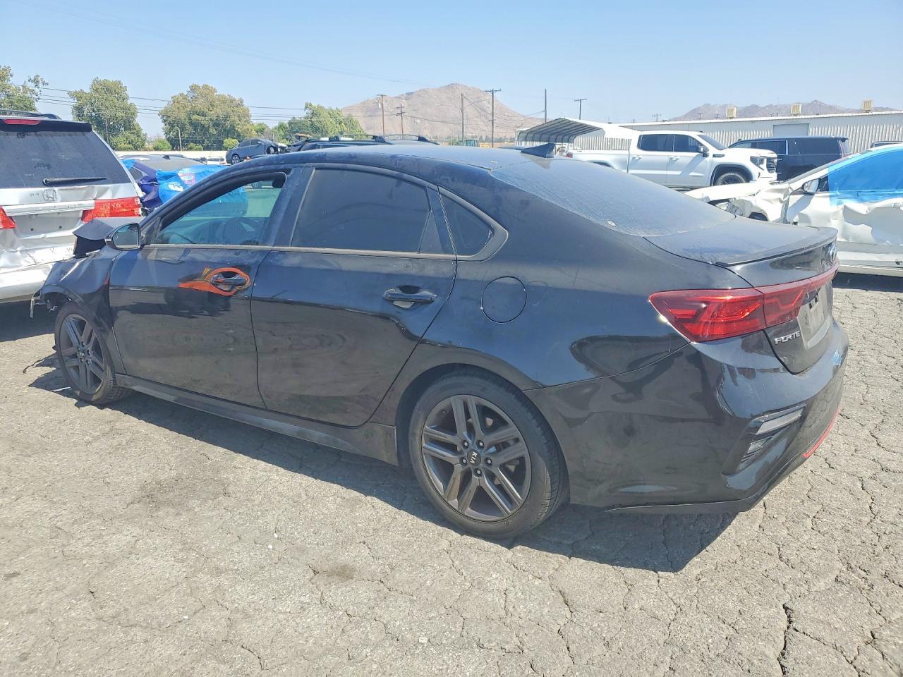 2020 Kia Forte Gt Line - zdjęcie 2