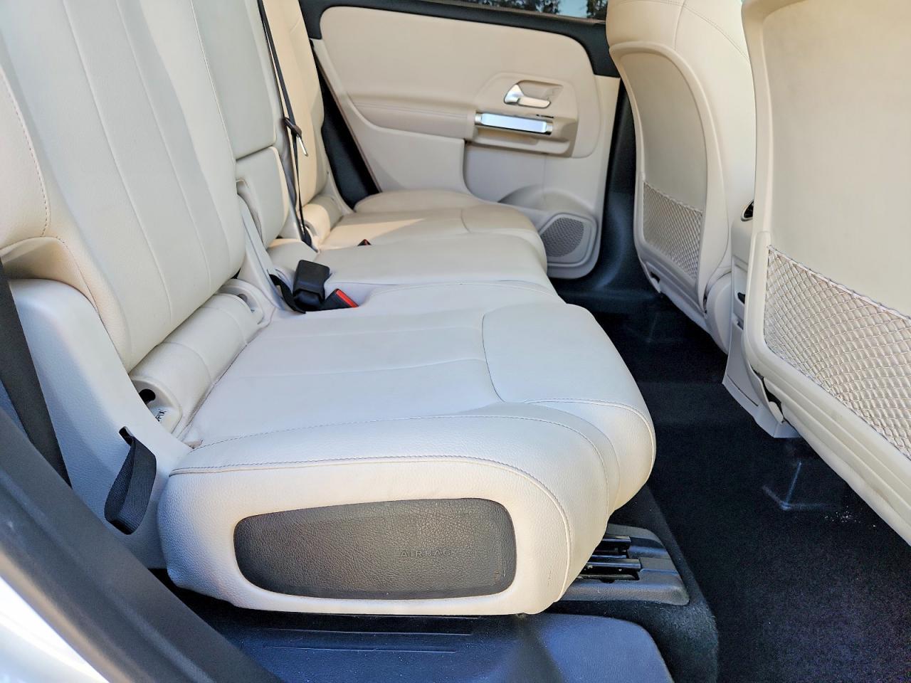 2020 Mercedes-Benz Glb 250 - zdjęcie 10