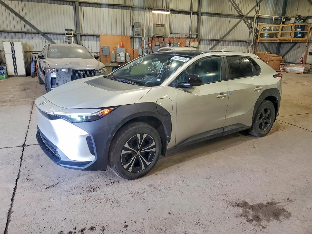 2023 Toyota Bz4X Xle - zdjęcie główne