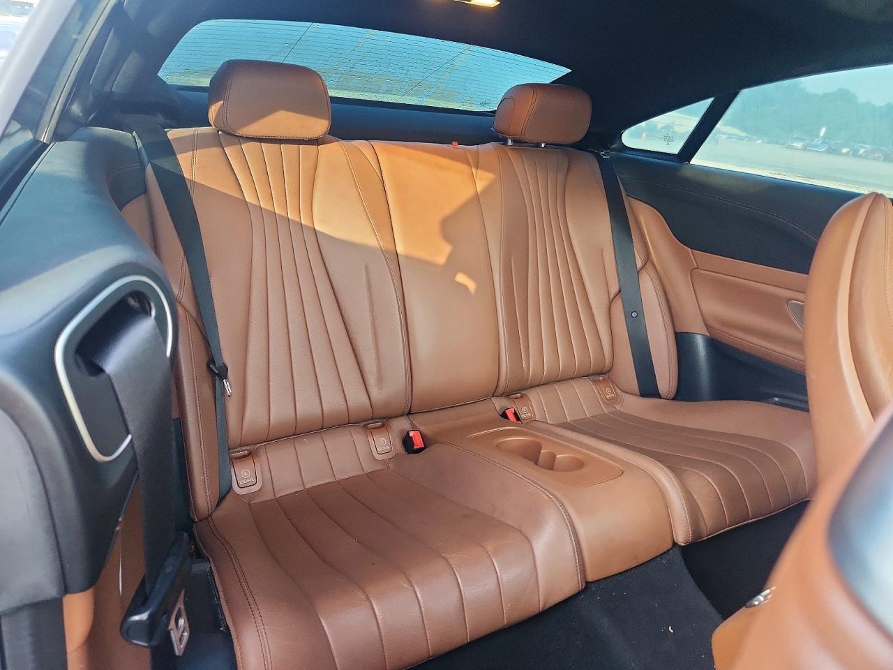 2021 Mercedes-Benz E 450 4Matic - zdjęcie 10