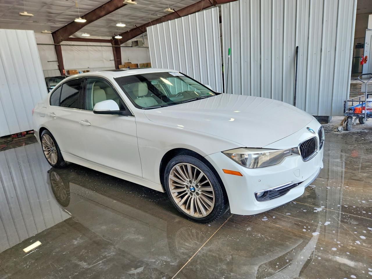 2015 BMW 328 I - zdjęcie 4
