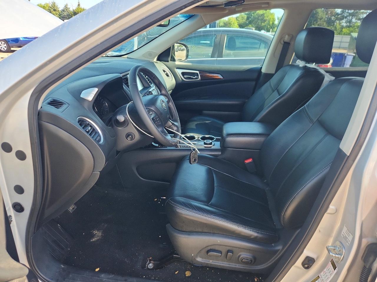 2014 Nissan Pathfinder Hybrid Sv - zdjęcie 7
