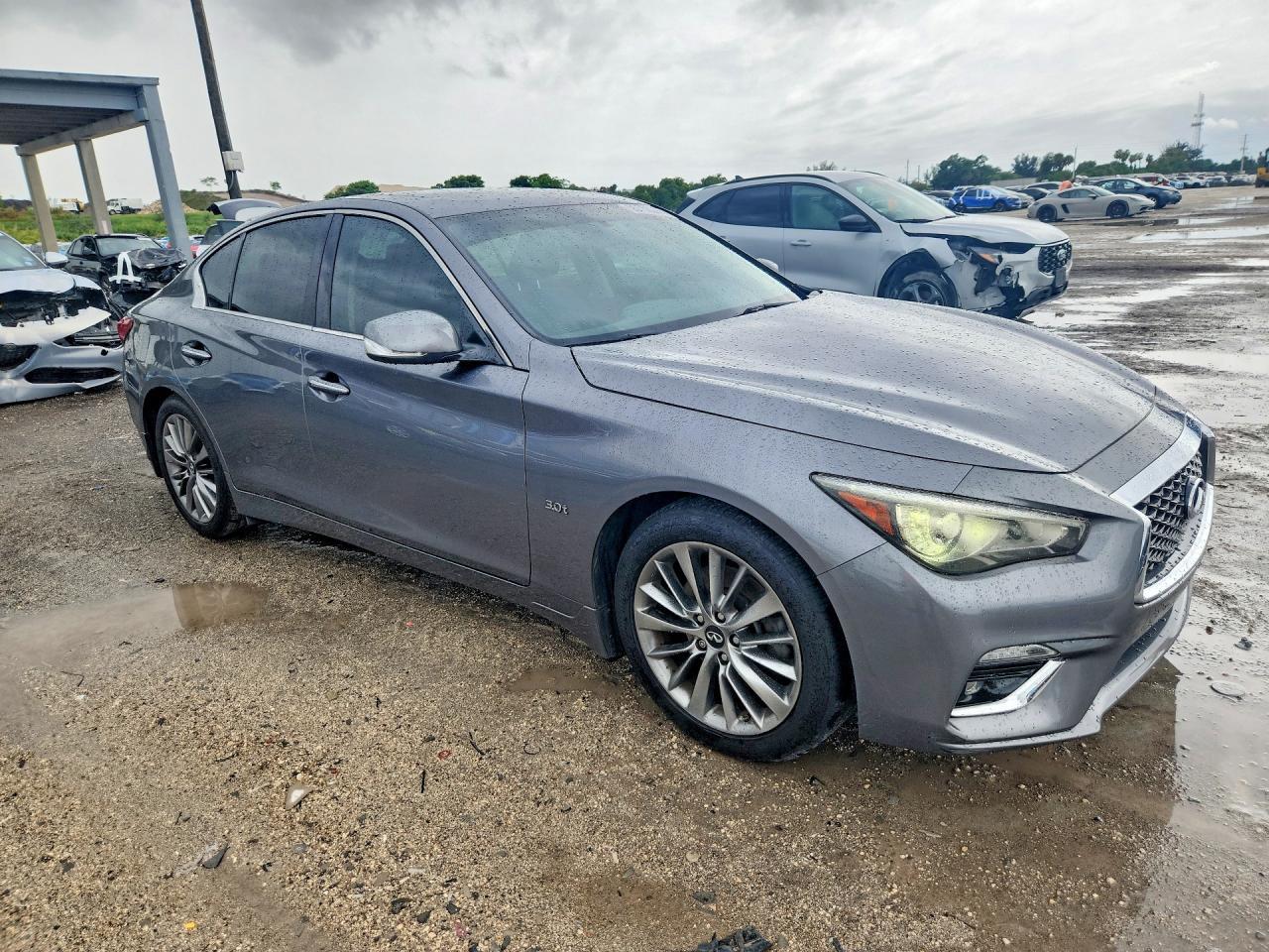 2019 Infiniti Q50 3.0T Luxe - zdjęcie 4