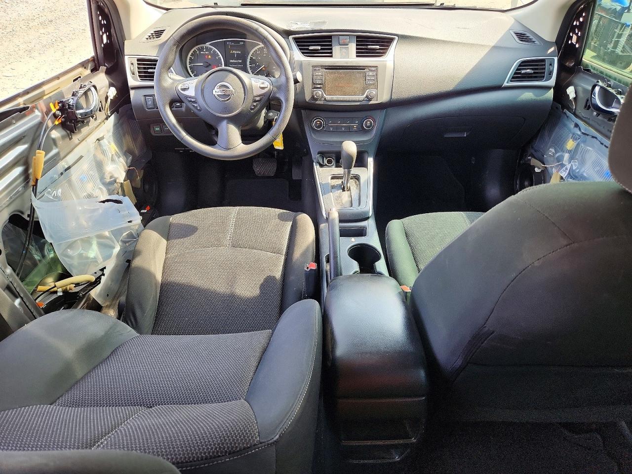 2018 Nissan Sentra S - zdjęcie 8