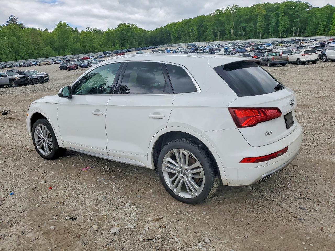 2018 Audi Q5 Premium Plus - zdjęcie 2
