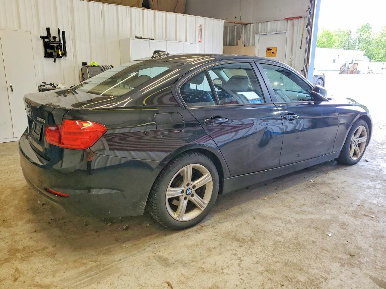 2015 BMW Seria 3 328i - zdjęcie 3