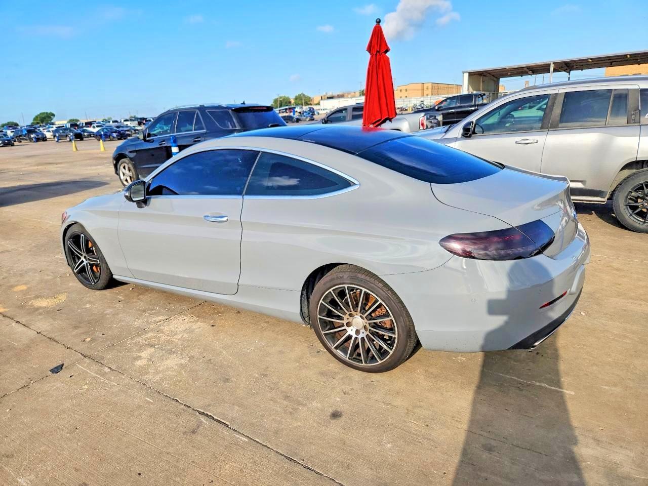 2017 Mercedes-Benz C 300 - zdjęcie 2