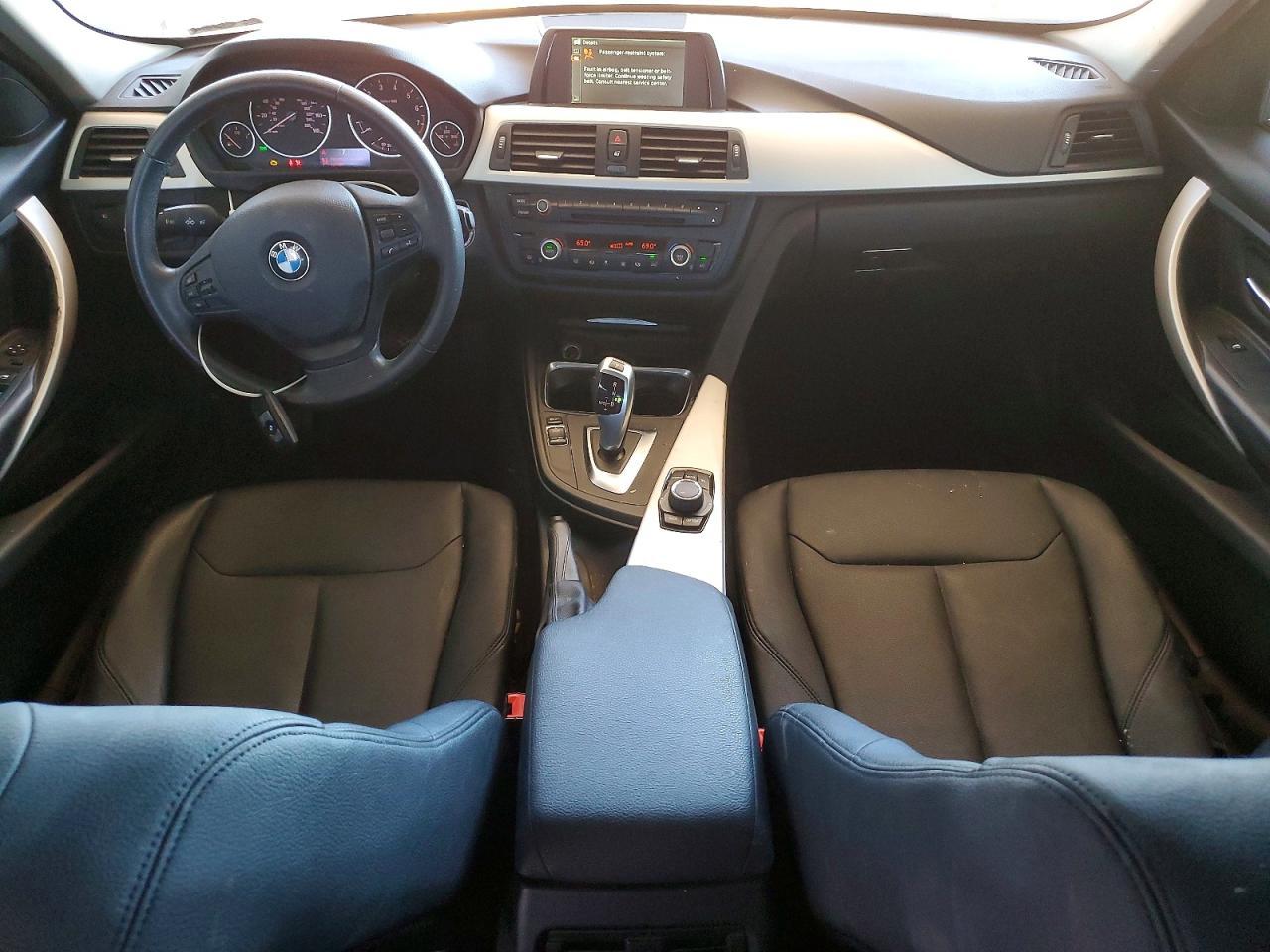 2014 BMW 320 I - zdjęcie 8