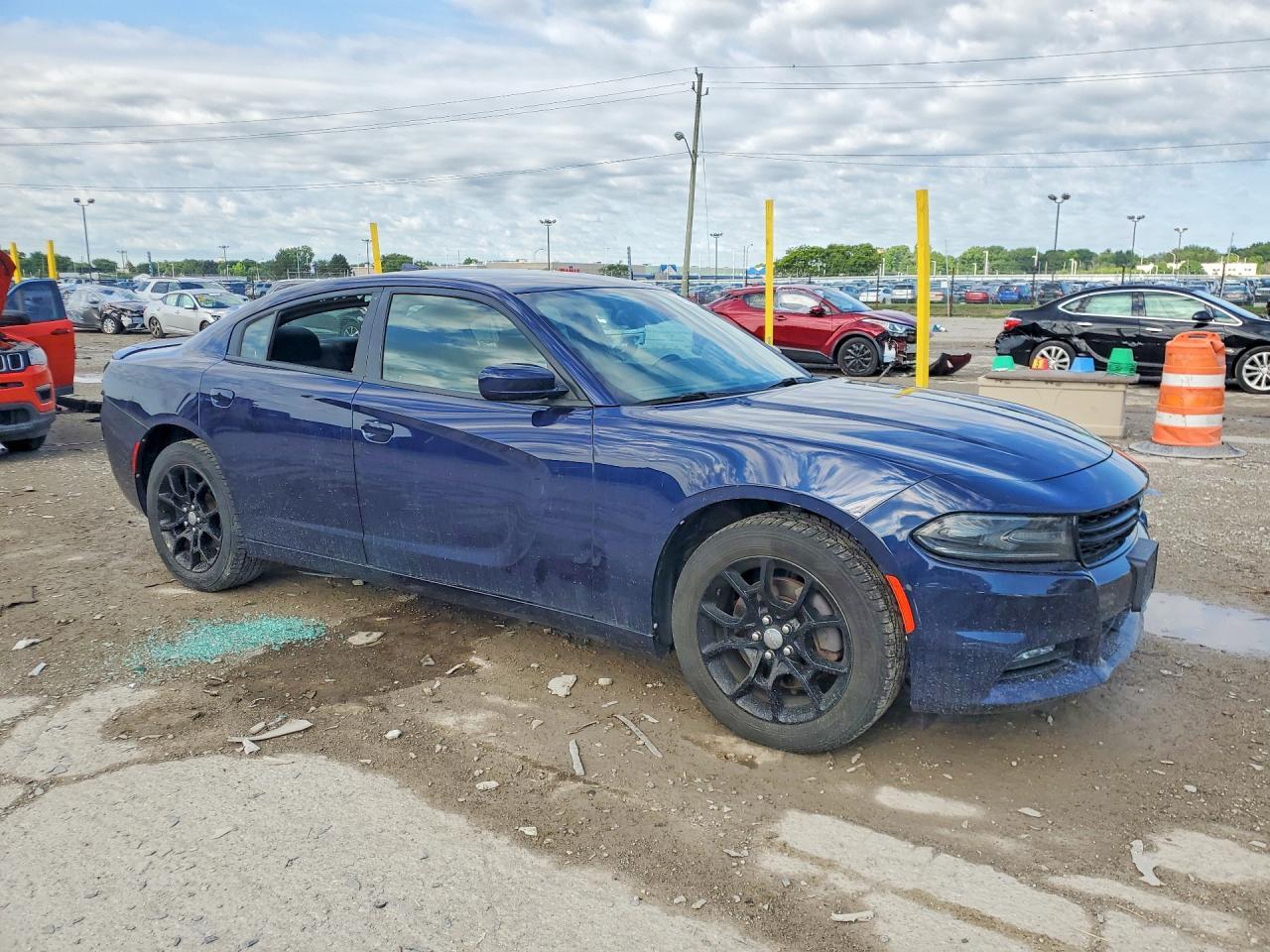 2016 Dodge Charger Sxt - zdjęcie 4
