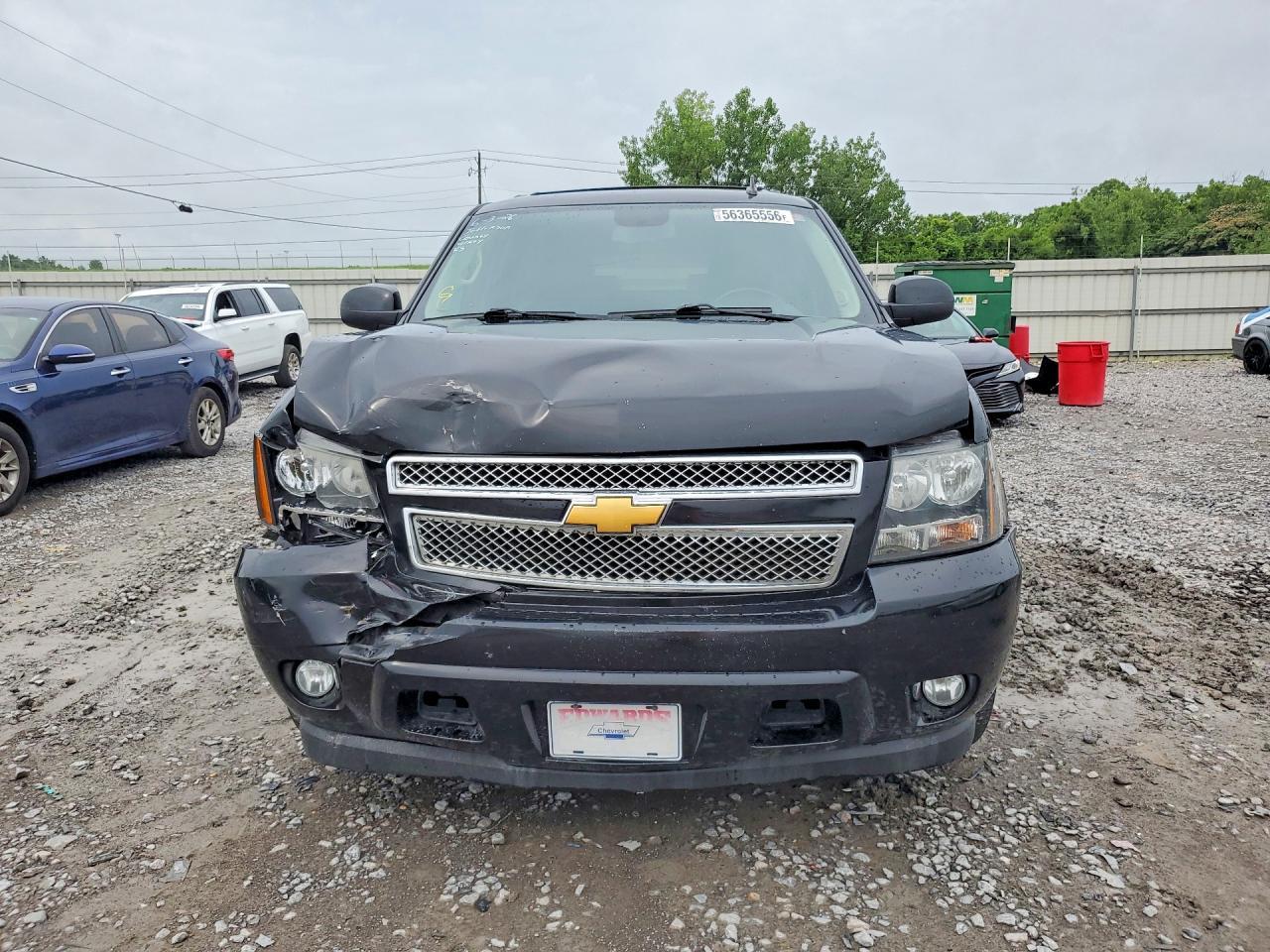 2013 Chevrolet Suburban C1500 Lt - zdjęcie 5