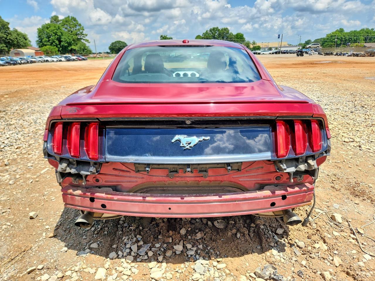 2016 Ford Mustang - zdjęcie 6