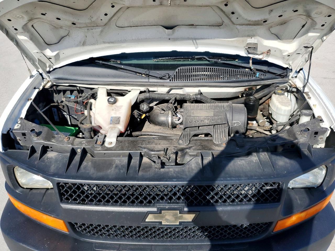 2013 Chevrolet Express G1500 - zdjęcie 12