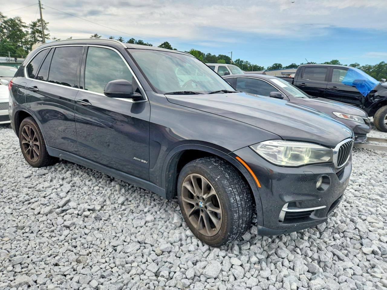 2017 BMW X5 xDrive35I - zdjęcie 4