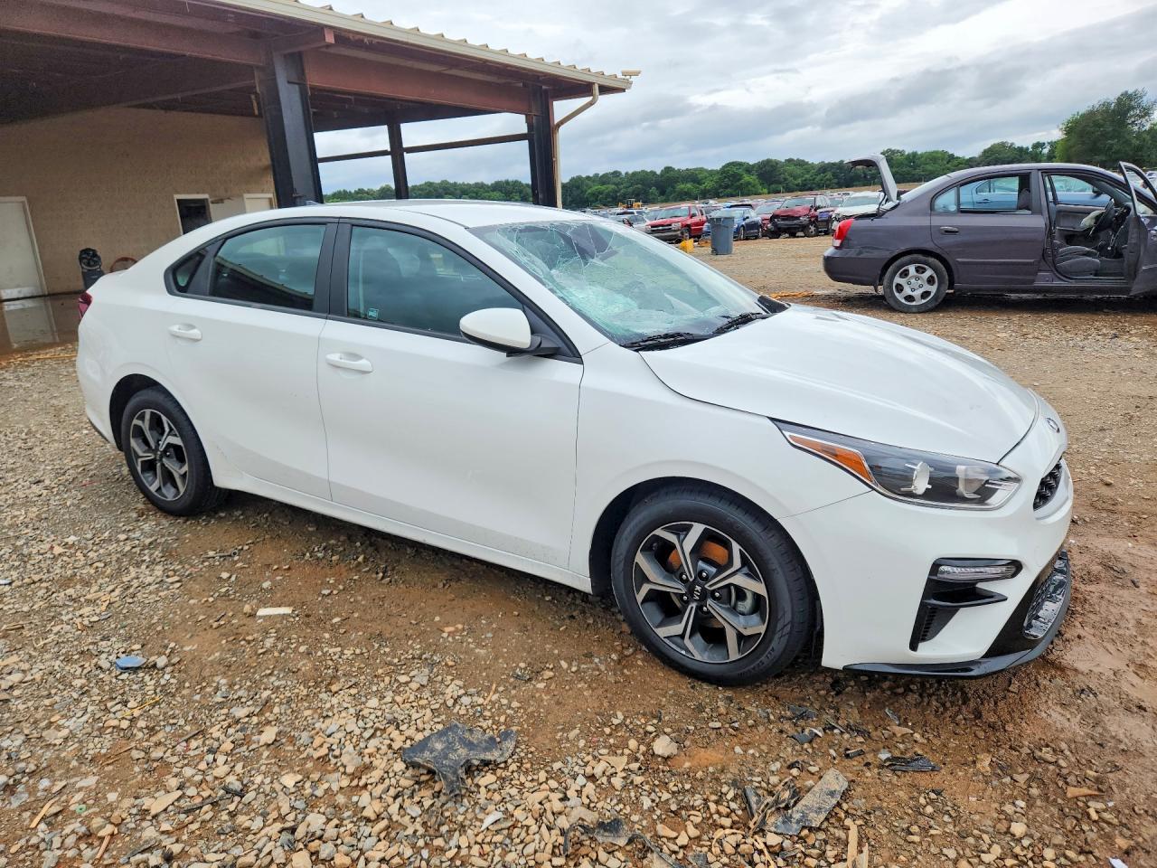 2021 Kia Forte Lxs - zdjęcie 4