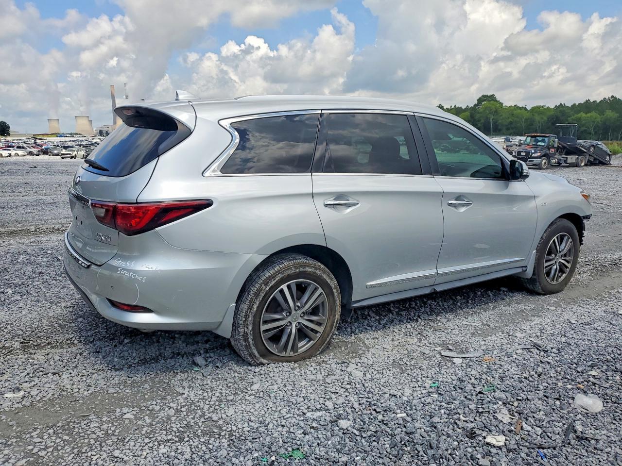 2020 Infiniti Qx60 Luxe - zdjęcie 3