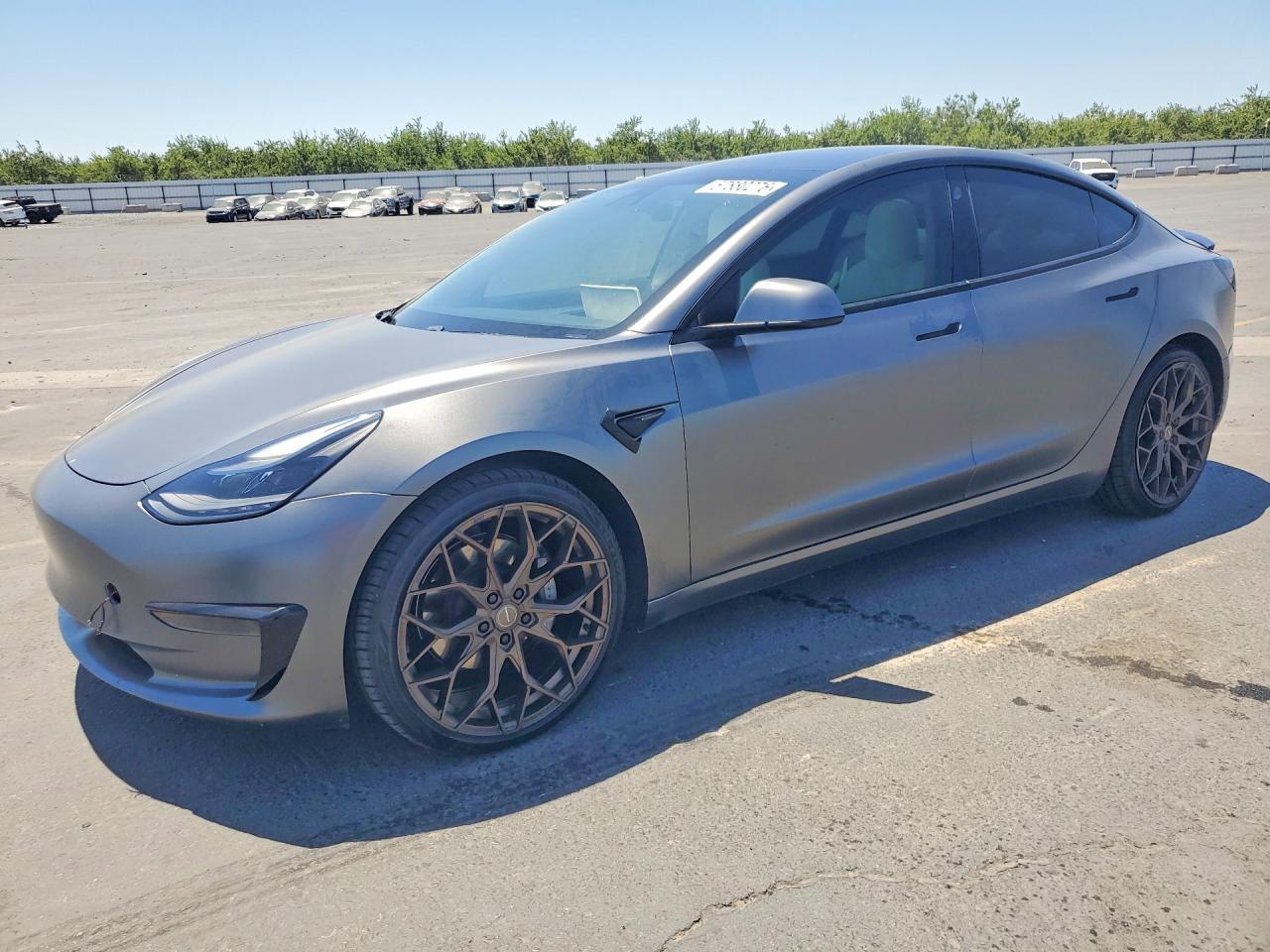 2021 Tesla Model 3 - zdjęcie główne