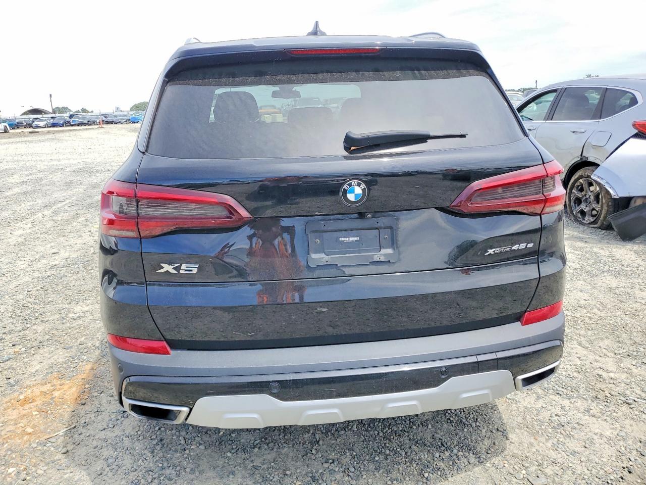 2021 BMW X5 xDrive45E - zdjęcie 6