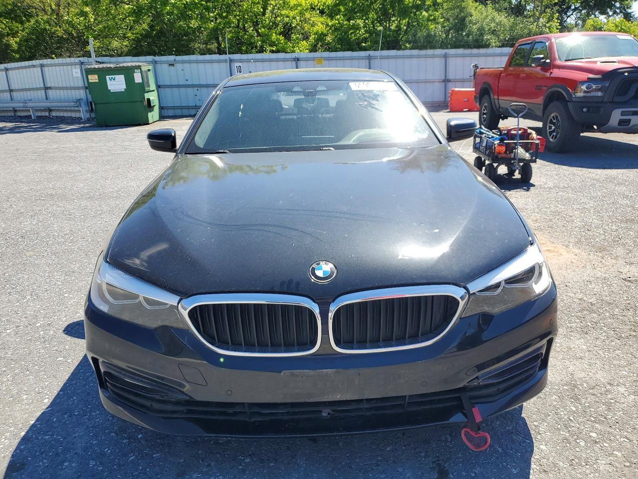 2018 BMW 530 Xi - zdjęcie 5