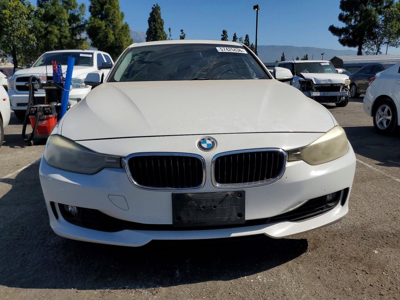 BMW Seria 3 - zdjęcie 5