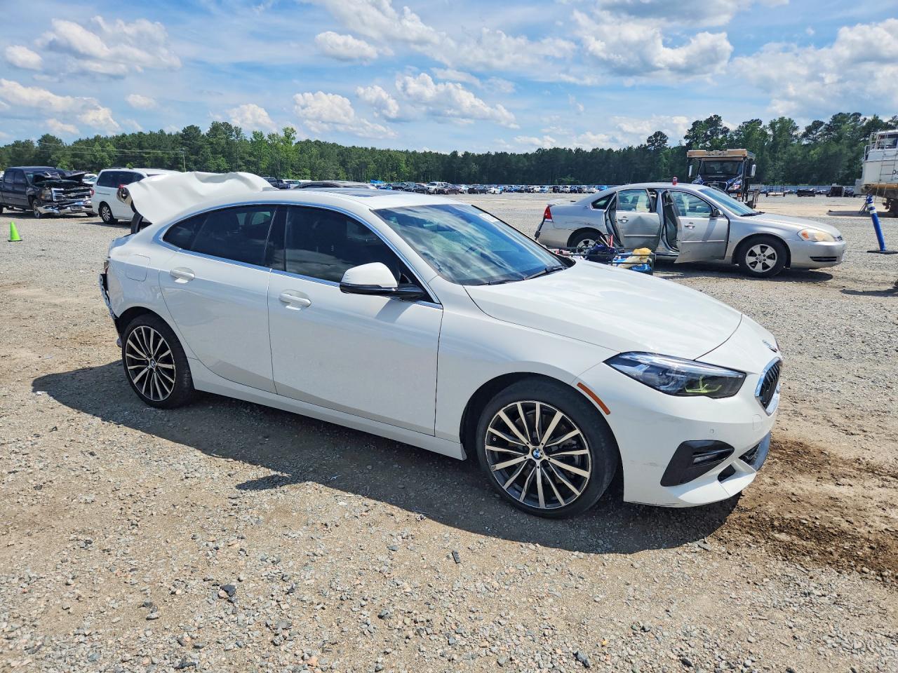 2021 BMW Seria 2 228i - zdjęcie 4