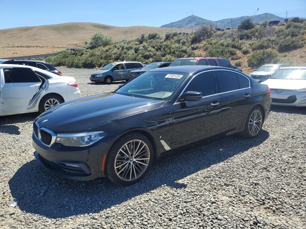 2018 BMW Seria 5 530e - zdjęcie główne