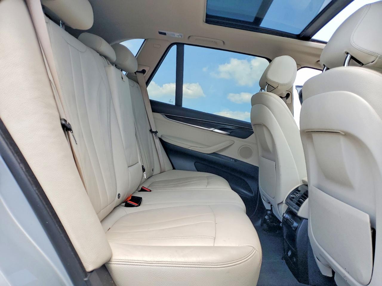 2016 BMW X5 xDrive35I - zdjęcie 11