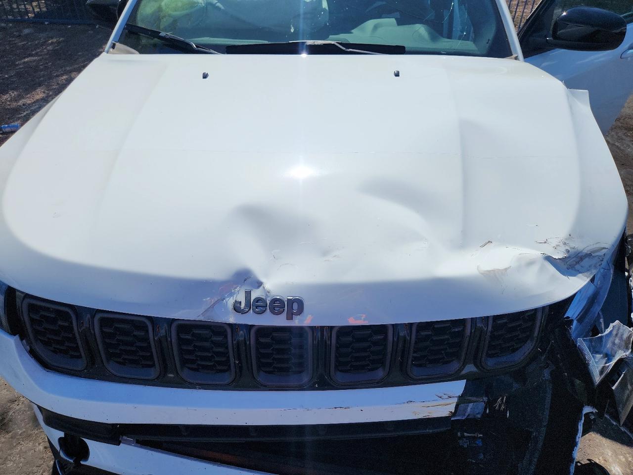 2025 Jeep Compass Latitude - zdjęcie 12