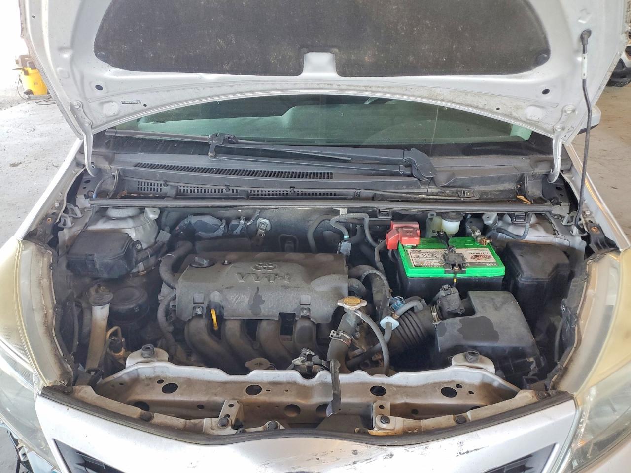 2014 Toyota Yaris - zdjęcie 11