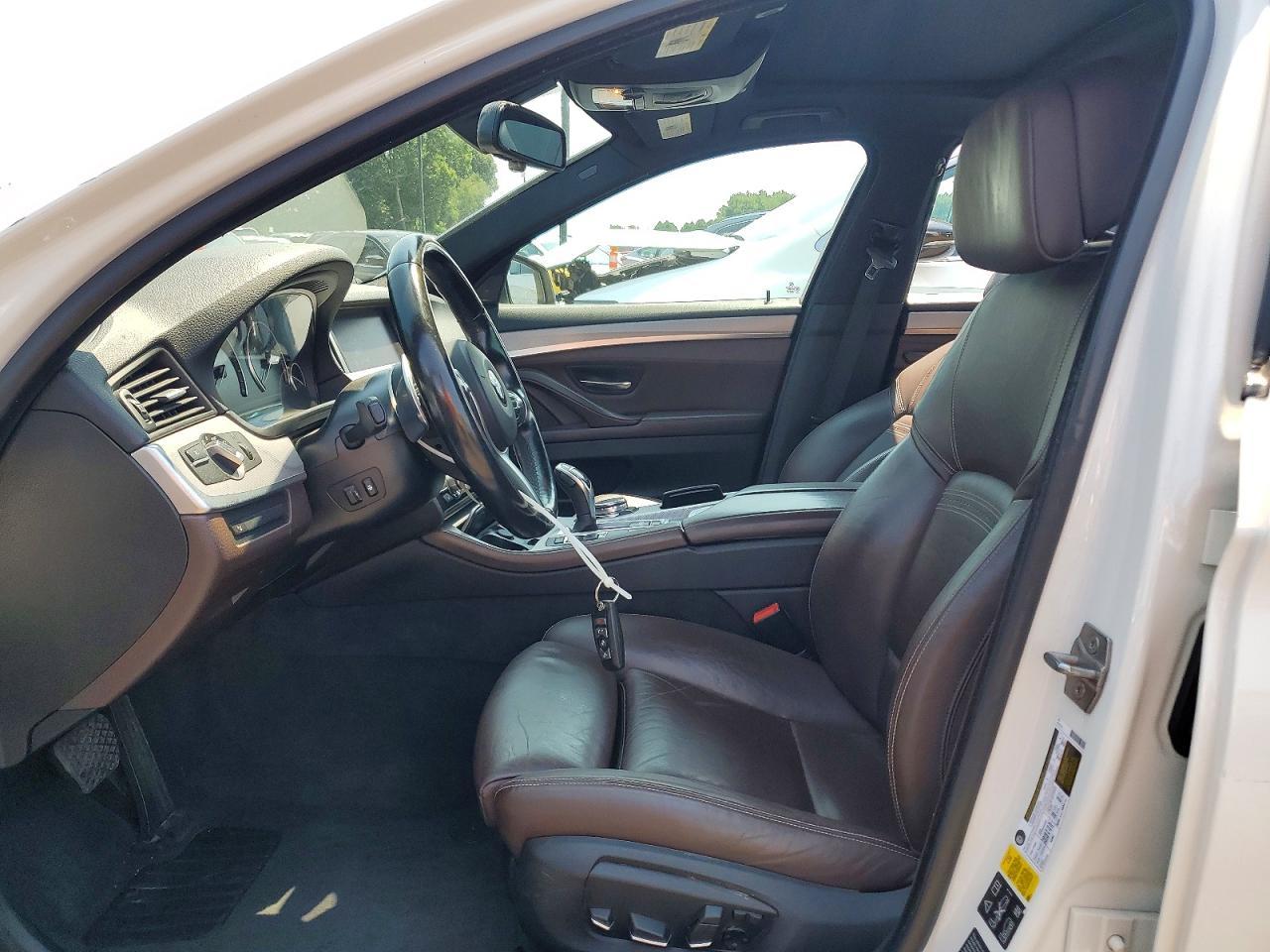 2016 BMW Seria 5 535i - zdjęcie 7