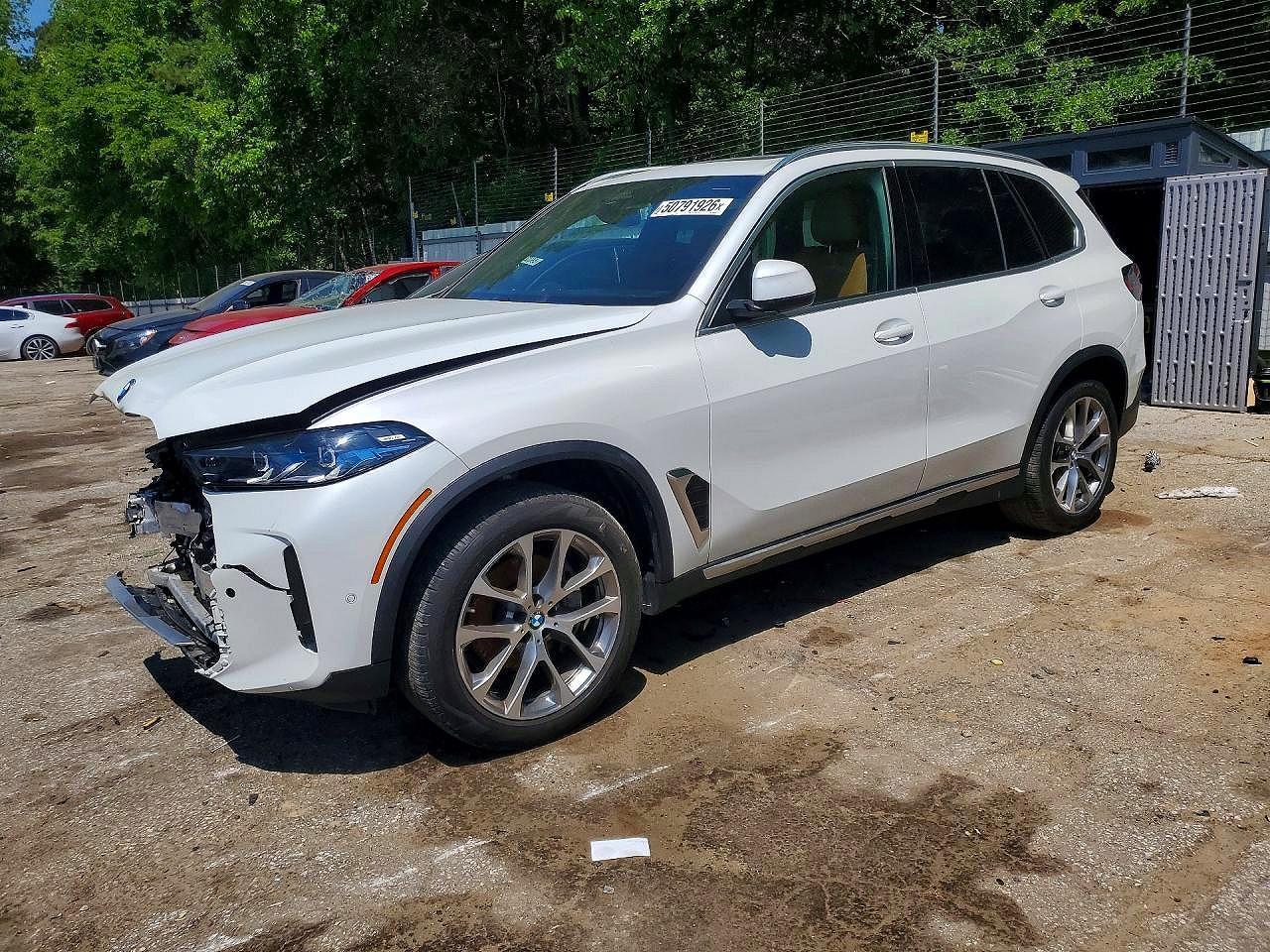 2025 BMW X5 xDrive40I - zdjęcie główne