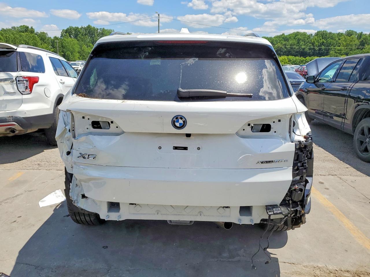2025 BMW X5 xDrive50E - zdjęcie 6
