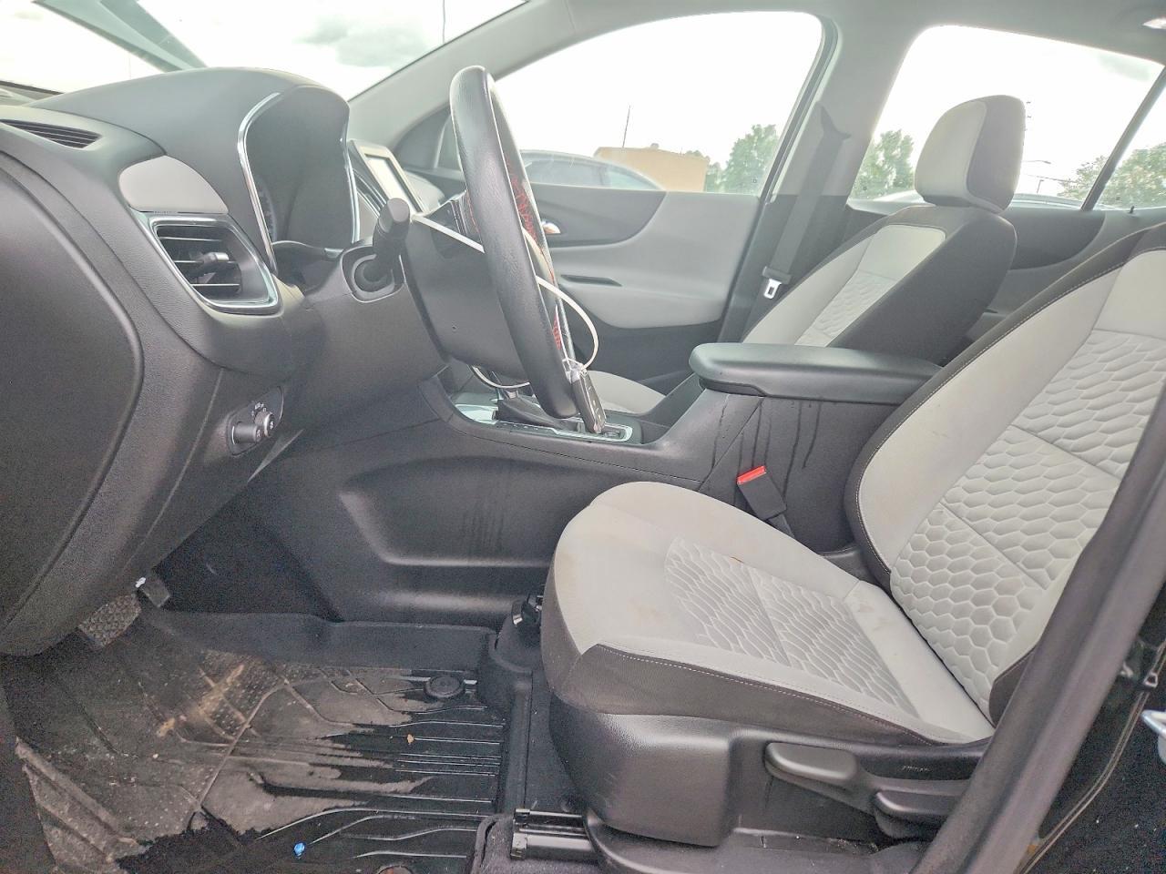 2021 Chevrolet Equinox Ls - zdjęcie 13