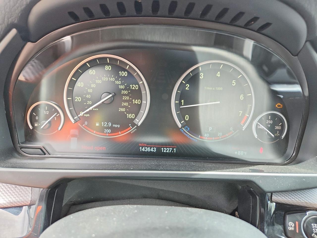 2014 BMW X5 xDrive50I - zdjęcie 9