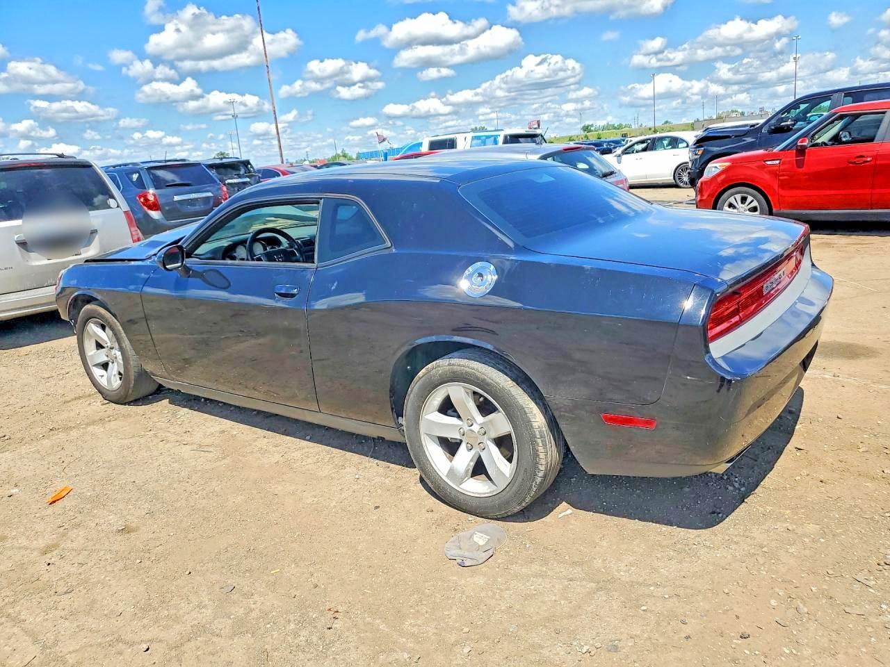 2014 Dodge Challenger Sxt - zdjęcie 2