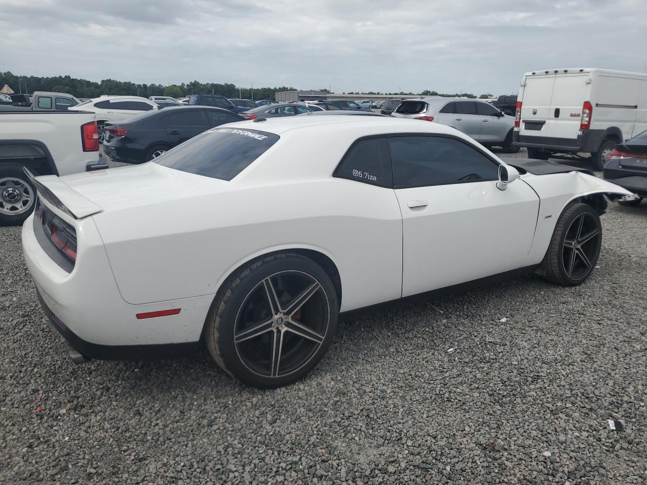 2017 Dodge Challenger R - zdjęcie 3