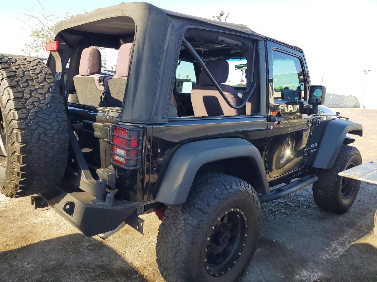 Jeep Wrangler - zdjęcie 3