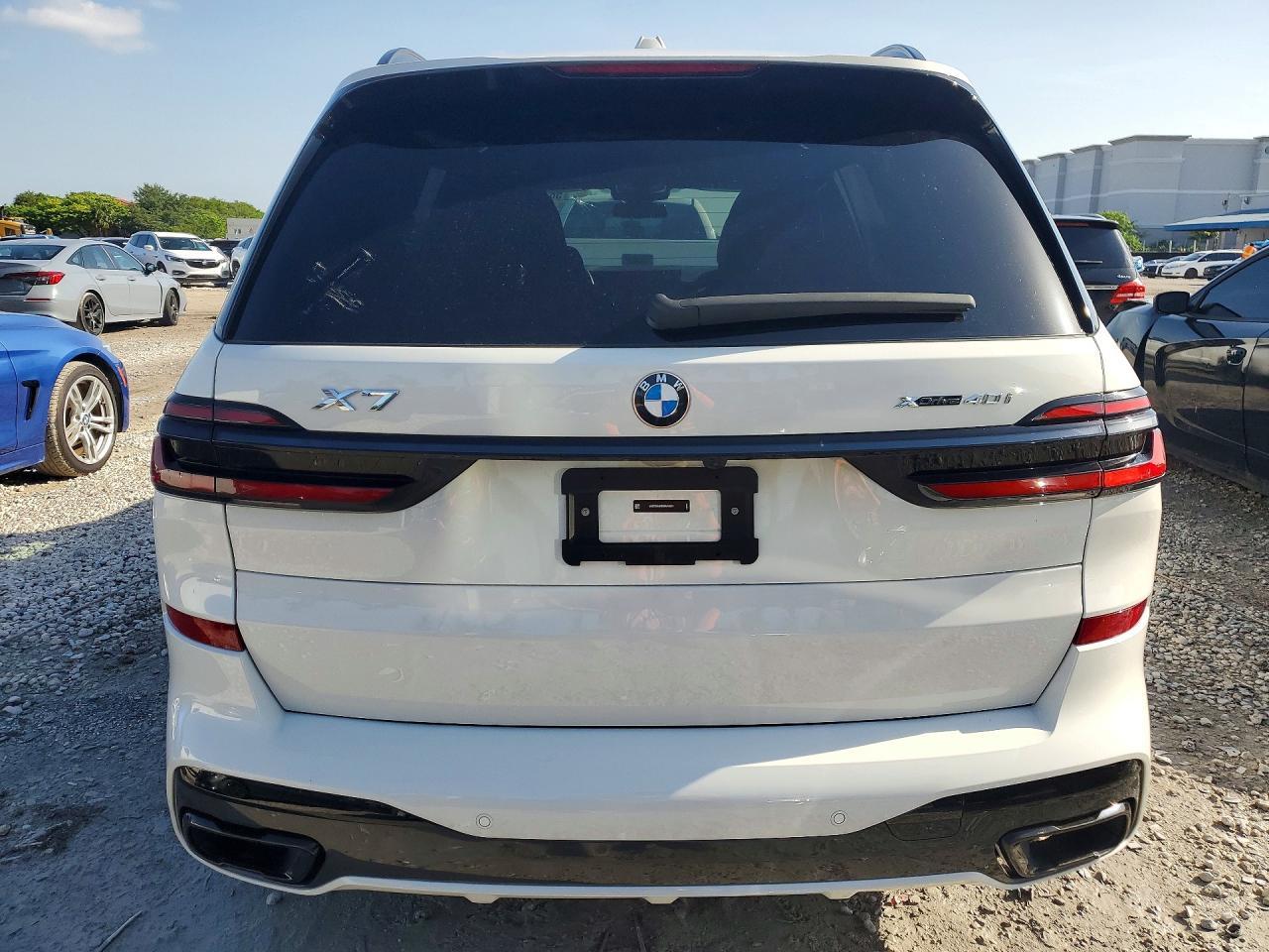 2025 BMW X7 xDrive40I - zdjęcie 6