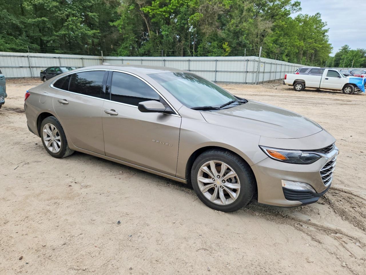 2022 Chevrolet Malibu Lt - zdjęcie 4